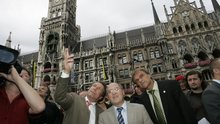 Alt-Text: Klaus Ernst und Gregor Gysi